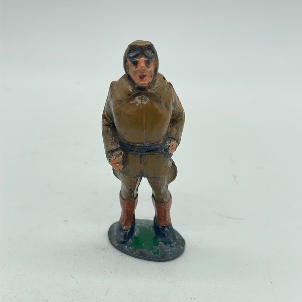 Vintage Barclay Soldier Figurine